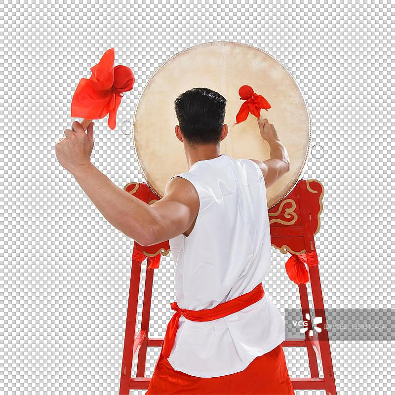 青年人正在击鼓图片素材