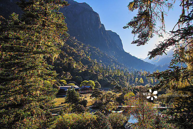 大美九龙 秘境猎塔湖图片素材