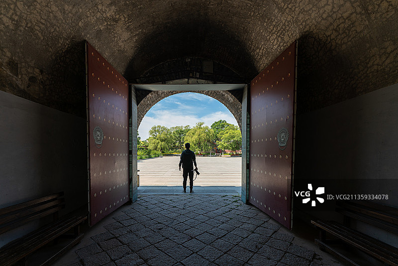 一个人的背影图片素材