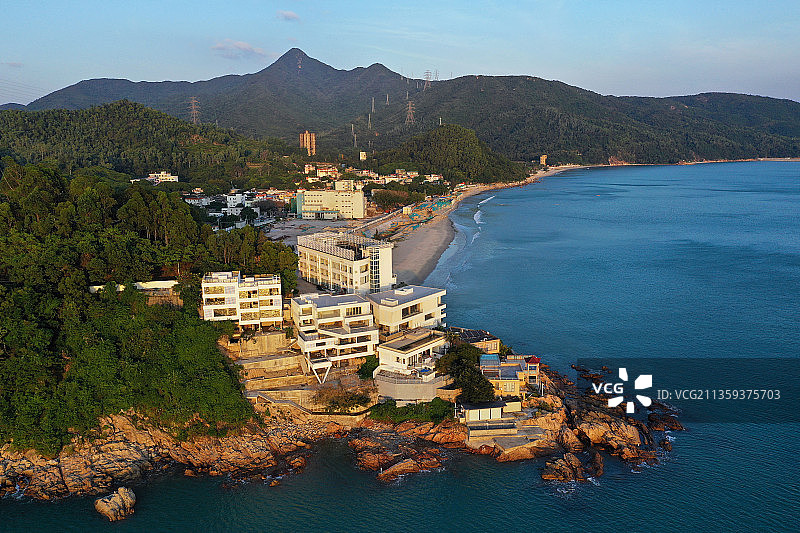 广东省深圳市大鹏新区沙鱼涌沙滩航拍图片素材