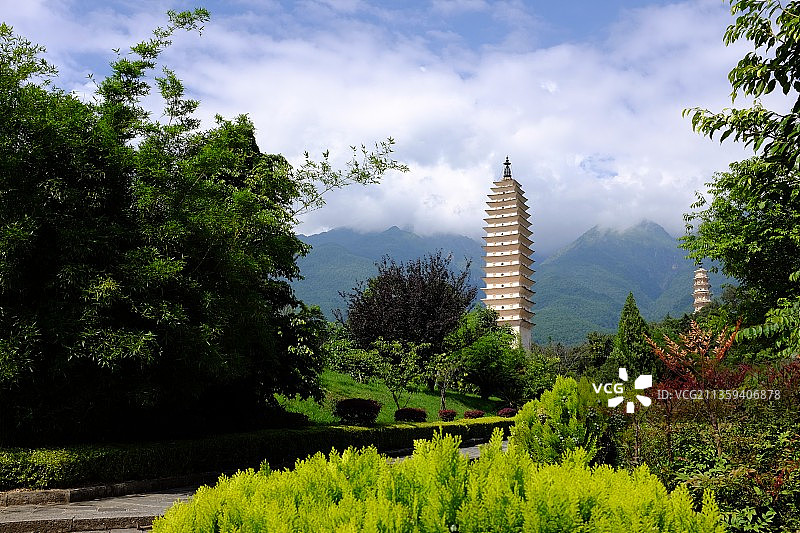 云南崇圣寺三塔图片素材