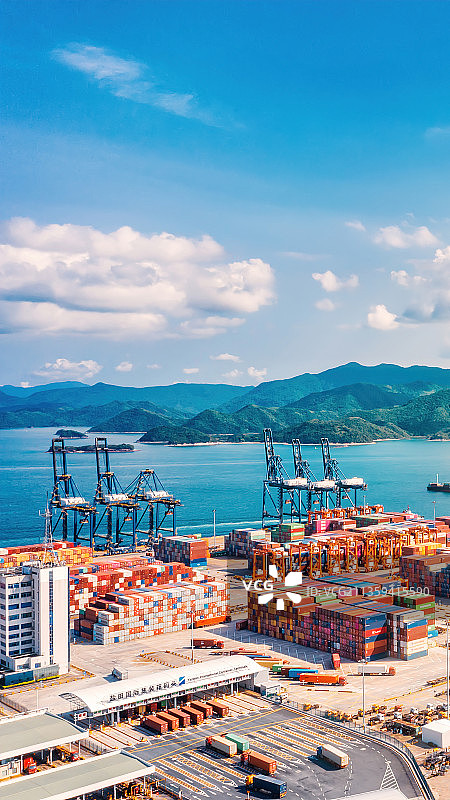 深圳市盐田区盐田港国际集装箱码头图片素材