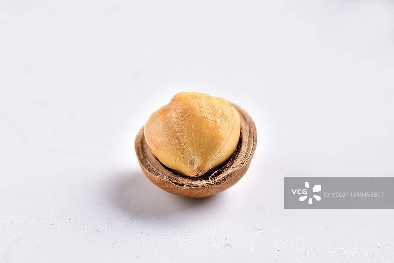 过年干果零食西域美食大榛子图片素材