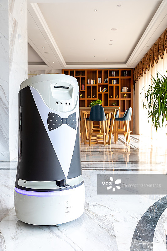 酒店机器人服务员图片素材