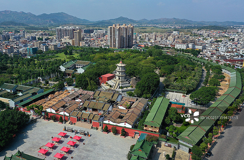 广东省汕尾市陆丰市碣石镇玄武山名胜风景区元山寺航拍图片素材