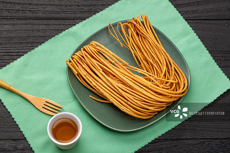 特色小吃：油炸馓子图片素材