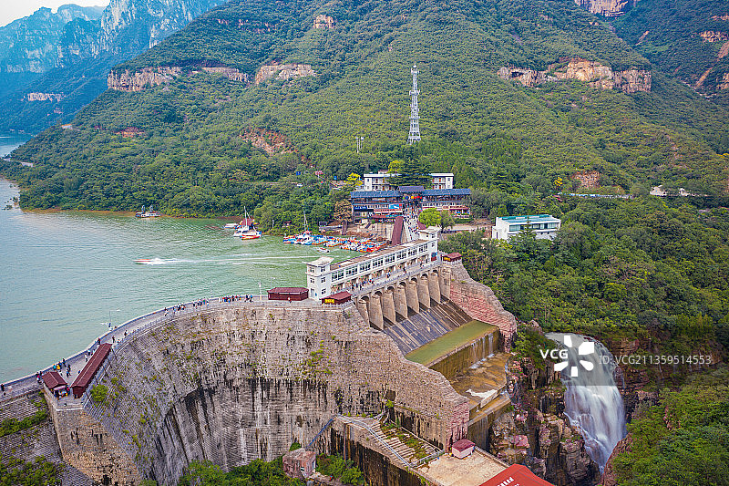 航拍云台山子房湖图片素材