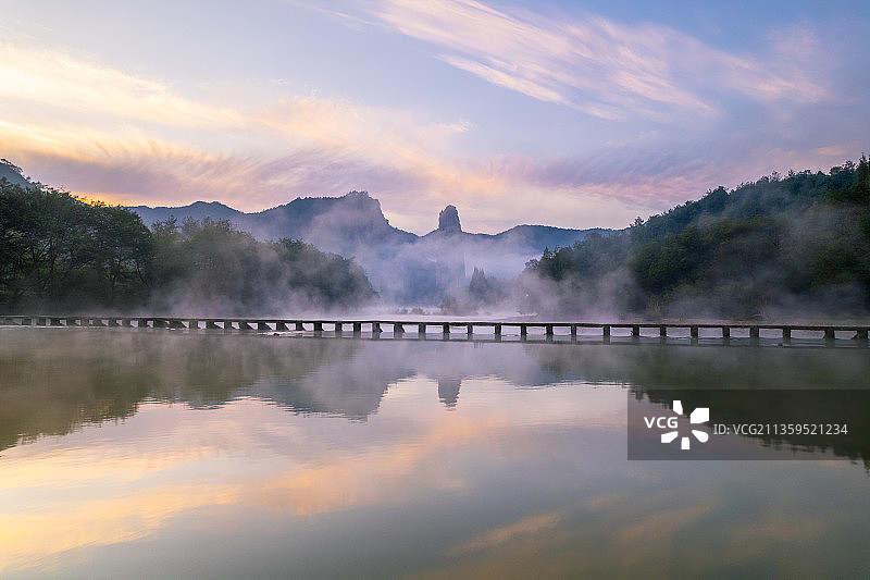 航拍丽水缙云仙都鼎湖峰景区图片素材