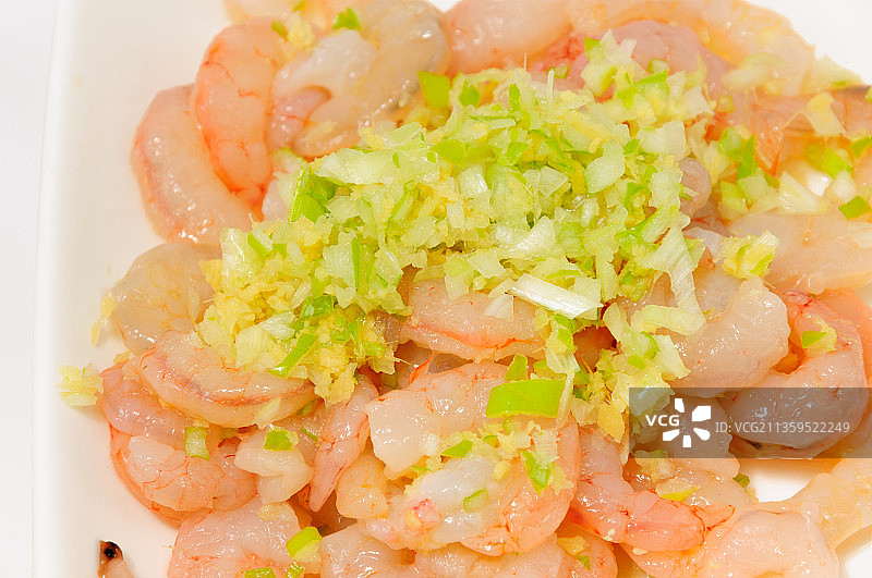 棚拍新鲜的虾仁图片素材