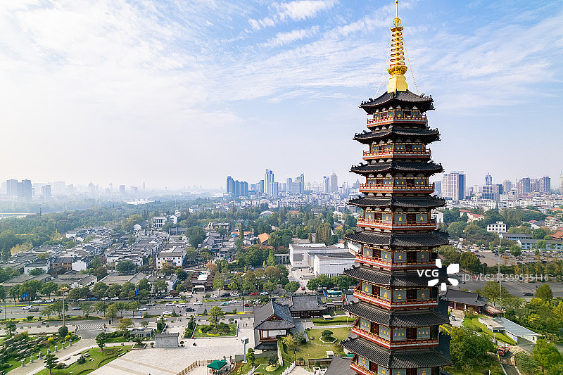 航拍金华婺州古城景区和万佛塔图片素材