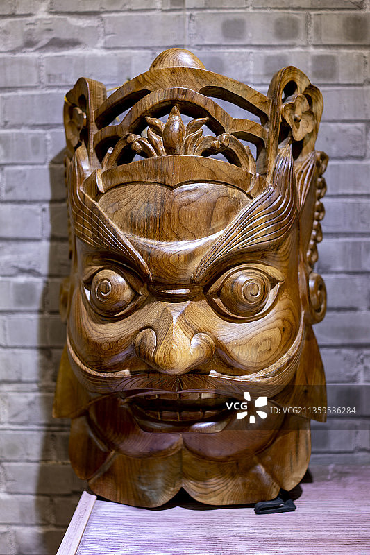 土家族傩戏面具：凶神图片素材