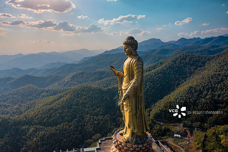 航拍平顶山尧山中原大佛图片素材