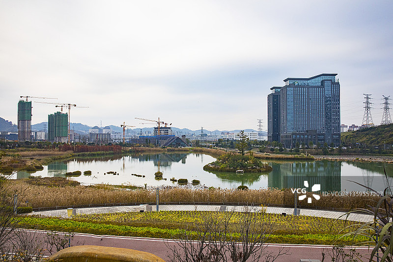 中国贵州贵阳市白云区太阳湖滨湖公园.图片素材
