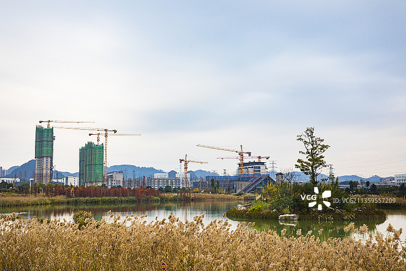 中国贵州贵阳市白云区太阳湖滨湖公园.图片素材