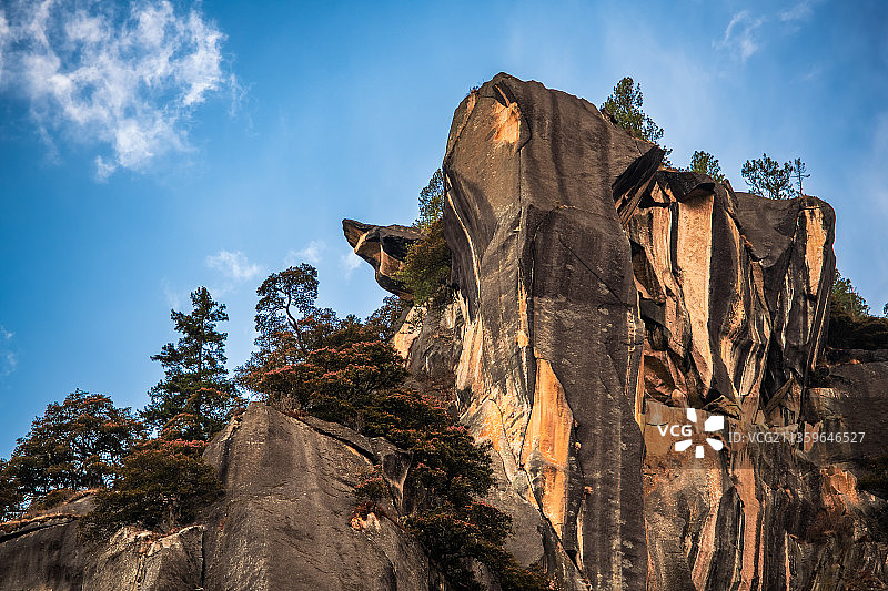西藏林芝卡定沟风光图片素材