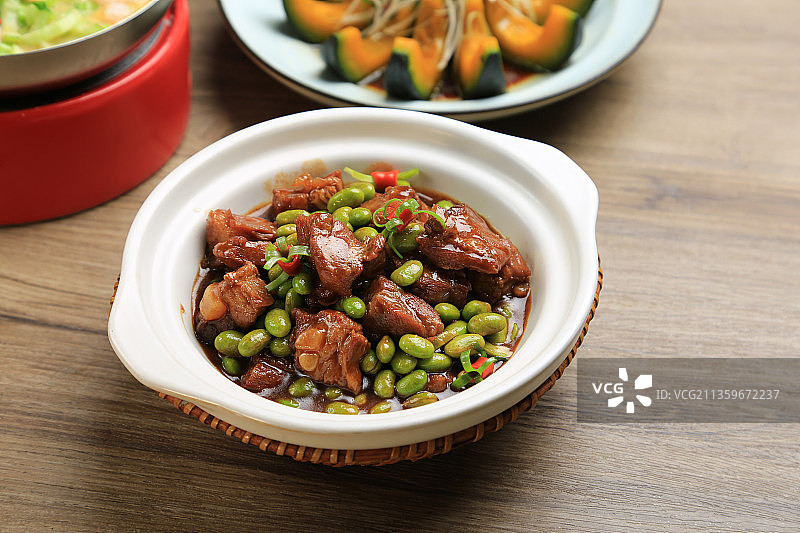 湖北酱香烧小排/风味家常菜图片素材