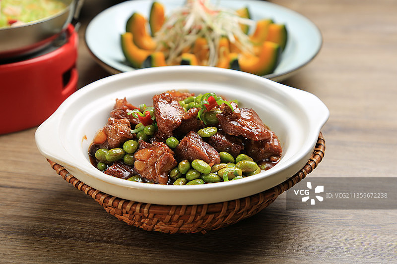 湖北酱香烧小排/风味家常菜图片素材