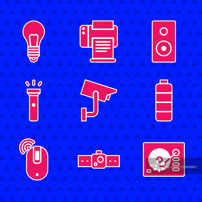 安防摄像头、智能手表、黑胶播放器套装图片素材