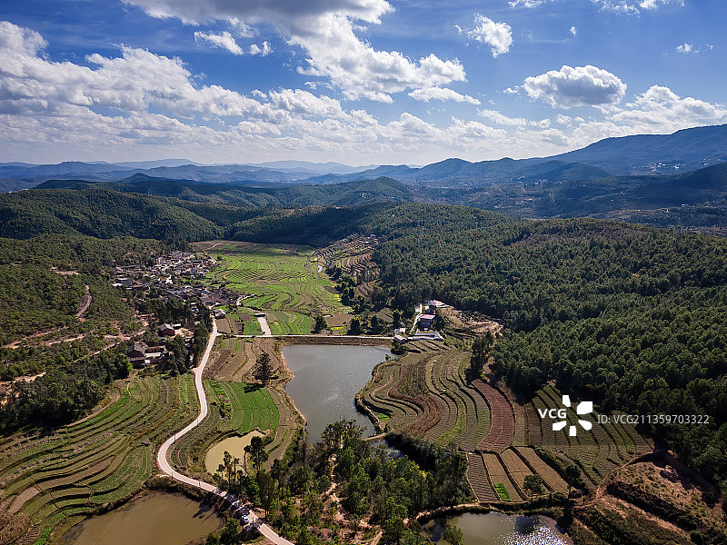 云南省楚雄山脉航拍图片素材