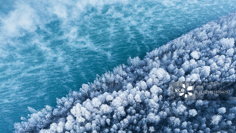 青海贵德黄河冬季晨雾图片素材
