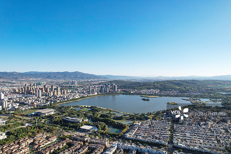 云南省红河哈尼族彝族自治州弥勒市湖泉生态园图片素材