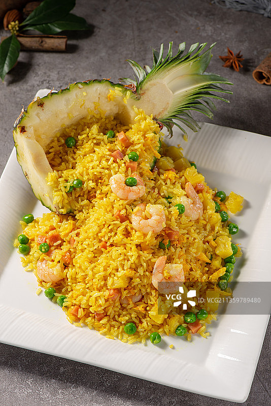泰式菠萝炒饭图片素材