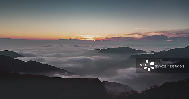 轿顶山风光图片素材