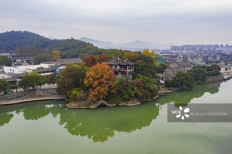 航拍宁波奉化溪口景区秋天图片素材