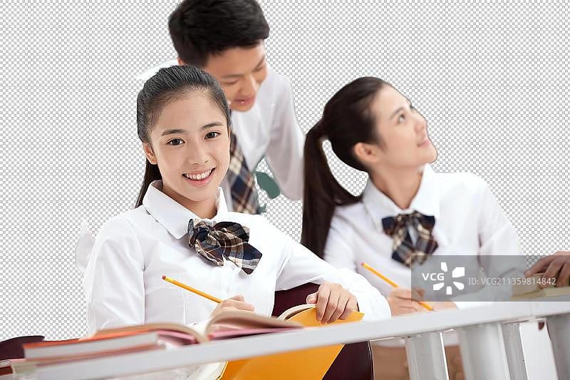 中学生在教室里学习图片素材