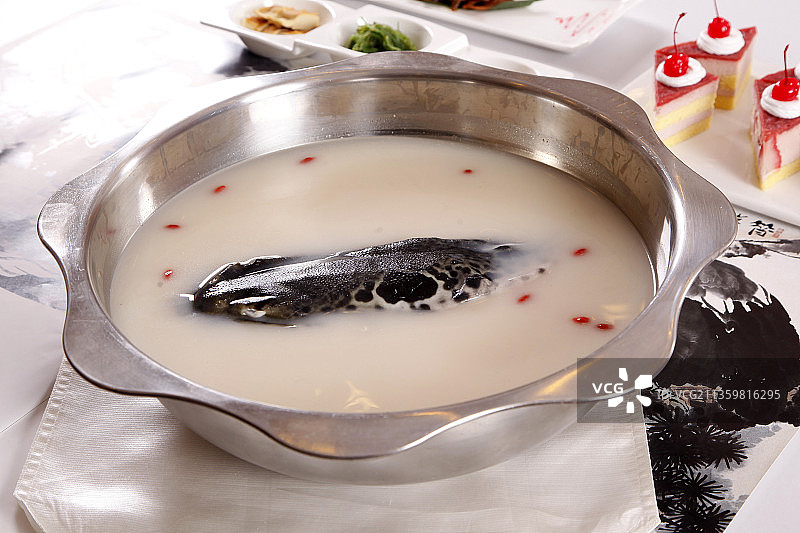 石斑鱼汤图片素材