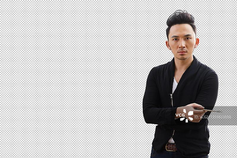 青年男人在雕刻工作室图片素材