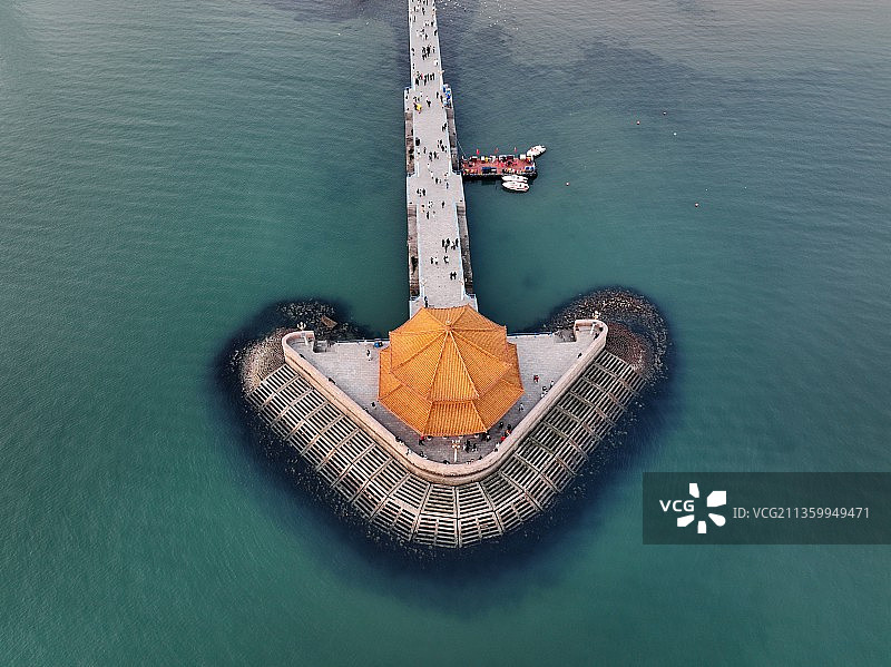 周末栈桥图片素材