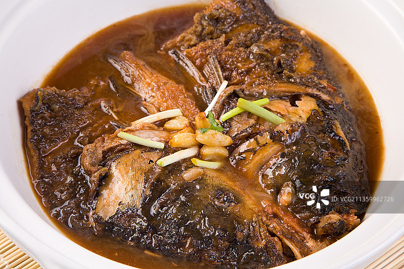 红烧鱼头图片素材