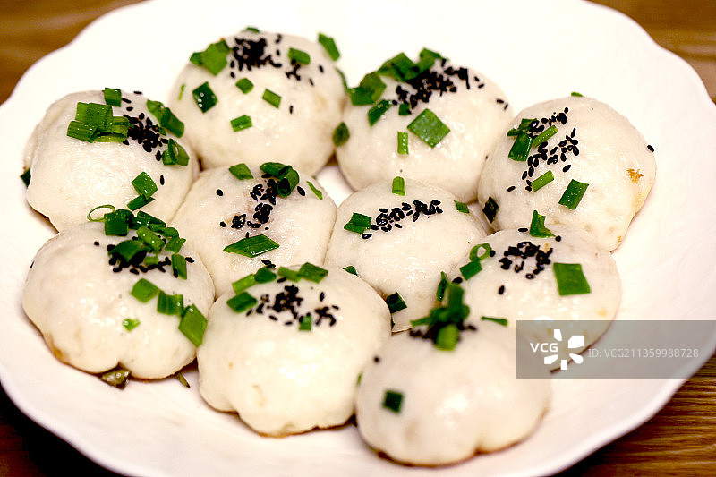 一盘上海生煎馒头图片素材