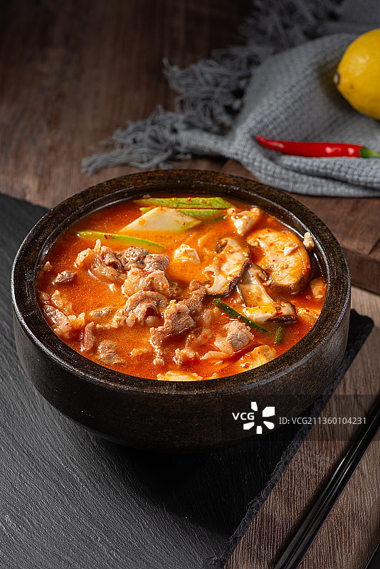 肥牛辣豆腐汤图片素材