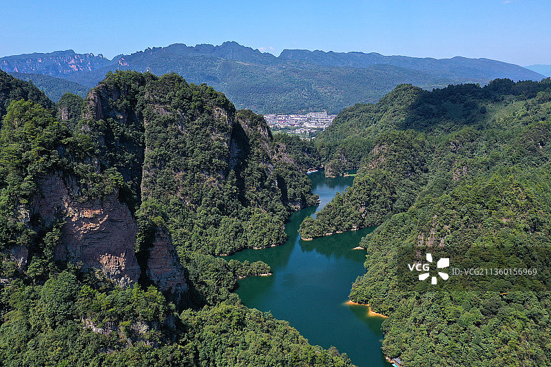 湖南省张家界市武陵源风景名胜区宝峰湖景区航拍图片素材