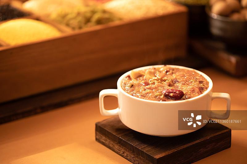 五谷杂粮与八宝粥图片素材