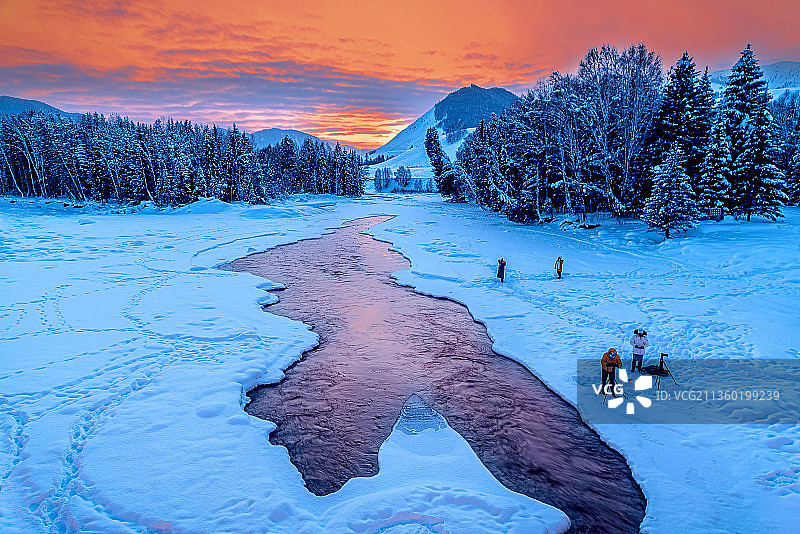 相约在冰河图片素材