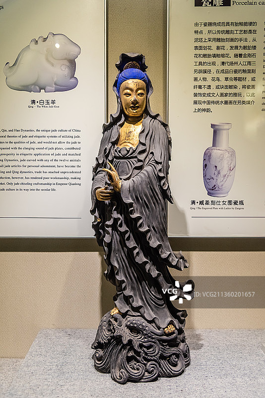 清代砖雕观音像图片素材