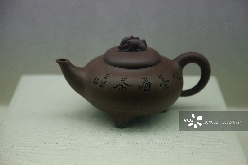 茶壶 陶罐 紫砂壶 茶道 茶具 名壶 古董 宜兴紫砂壶图片素材