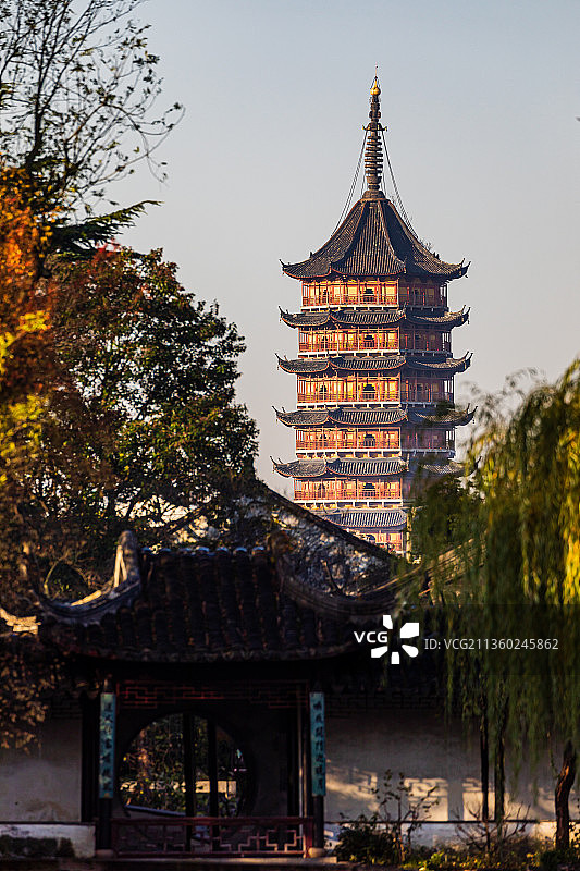 江苏苏州园林拙政园秋季风光图片素材