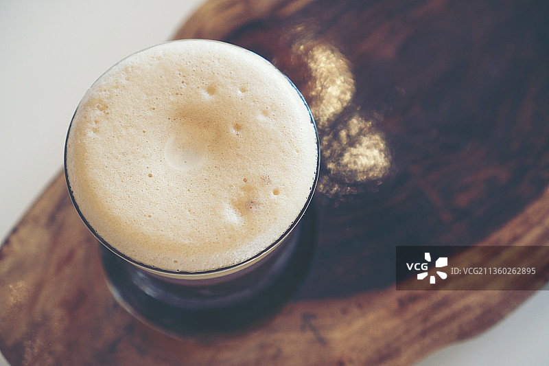 咖啡馆里的冷萃氮气咖啡图片素材