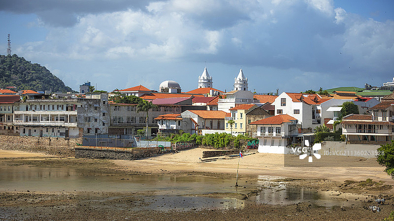 卡斯科维耶霍图科海滩，城市建筑多云天空图片素材