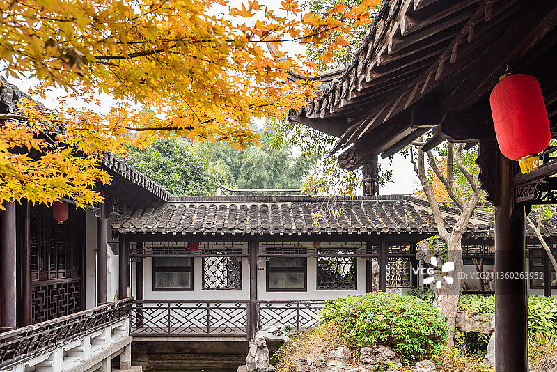 中国江苏扬州何园的片石山房图片素材