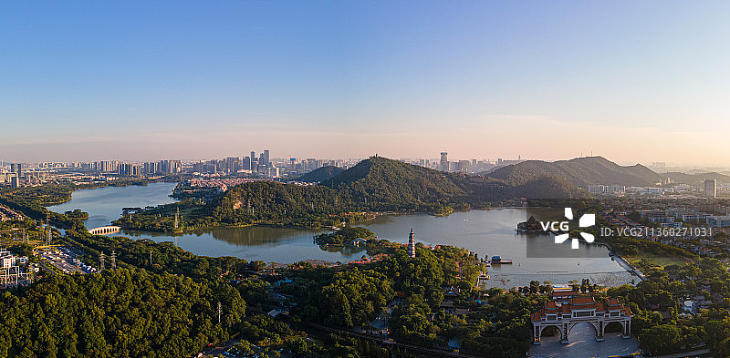 中国广东省佛山市顺德区顺峰山公园全景图片素材