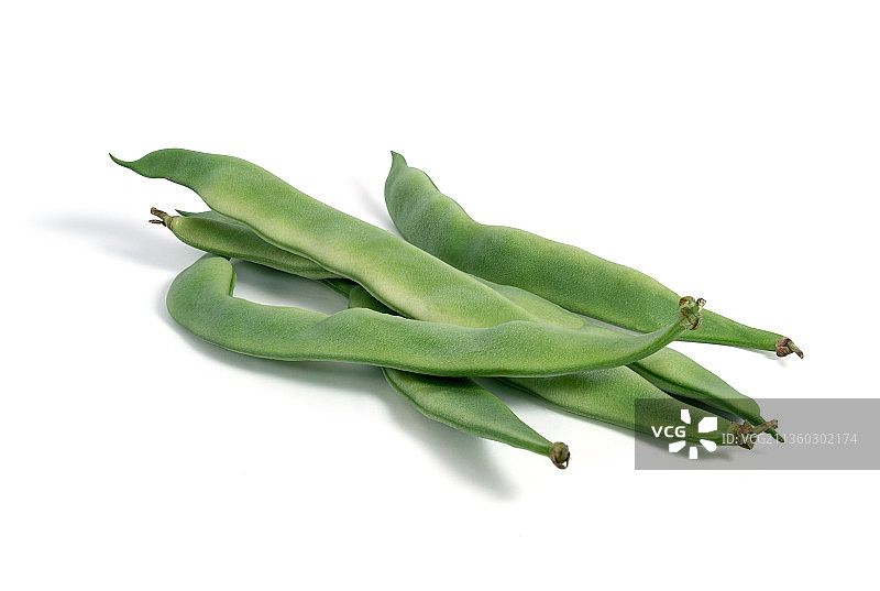 白色背景下的豆类特写图片素材