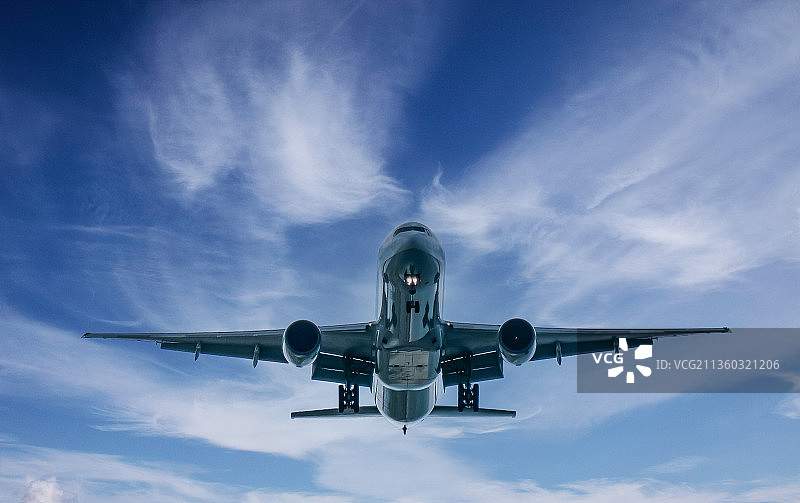 腾云驾雾图片素材