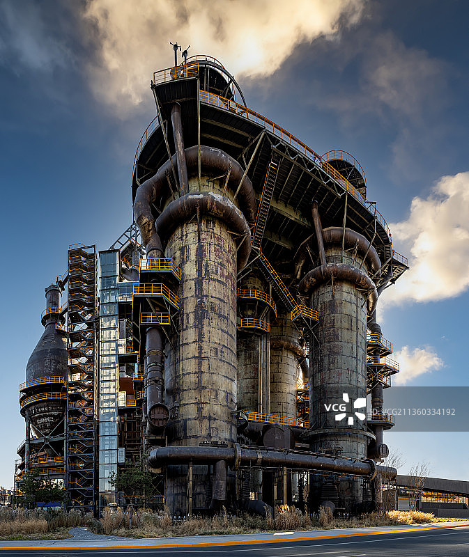 首钢园 停产的高炉图片素材