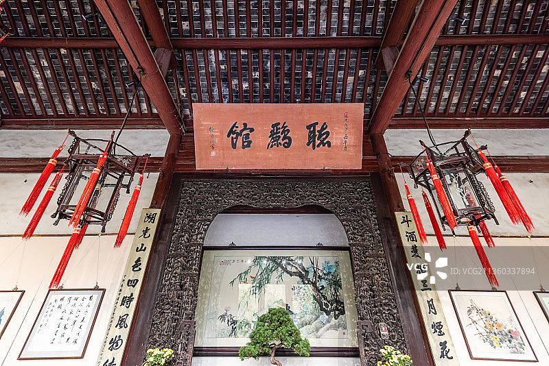 中国扬州瘦西湖风景区徐园的春草池堂吟榭图片素材