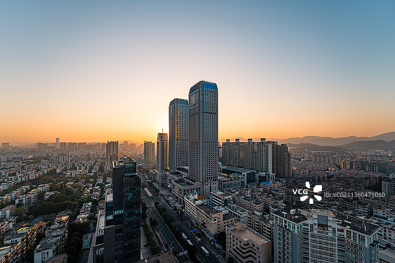 中山市利和广场双子塔日出图片素材
